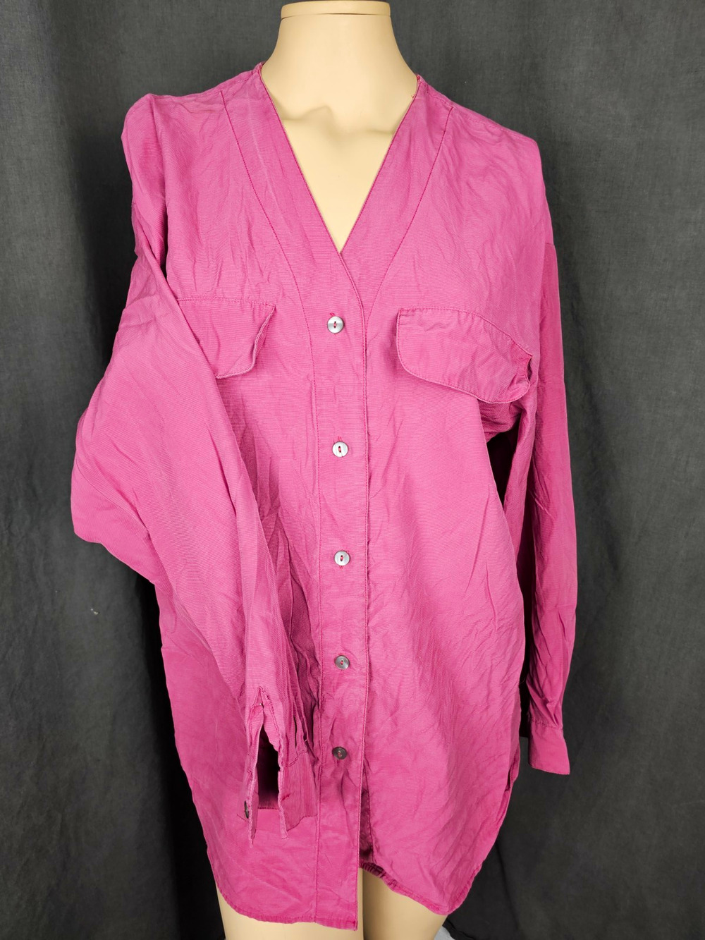 Vintage Jonathan Martin 100% Silk Blouse Womens M Pink Textured V-Neck Button Up